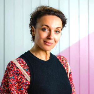 Amanda Abbington